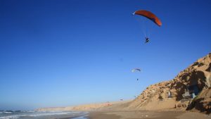 site de parapente daglou beach au Maroc vu de la plage