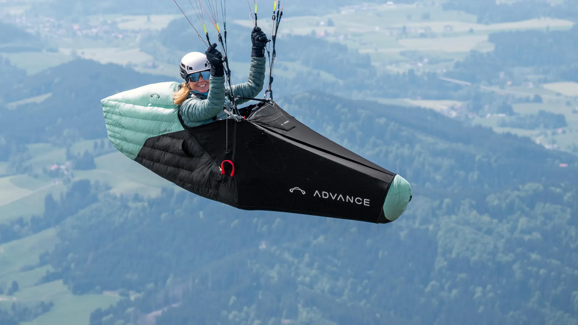 Lire la vidéo Lightness 4