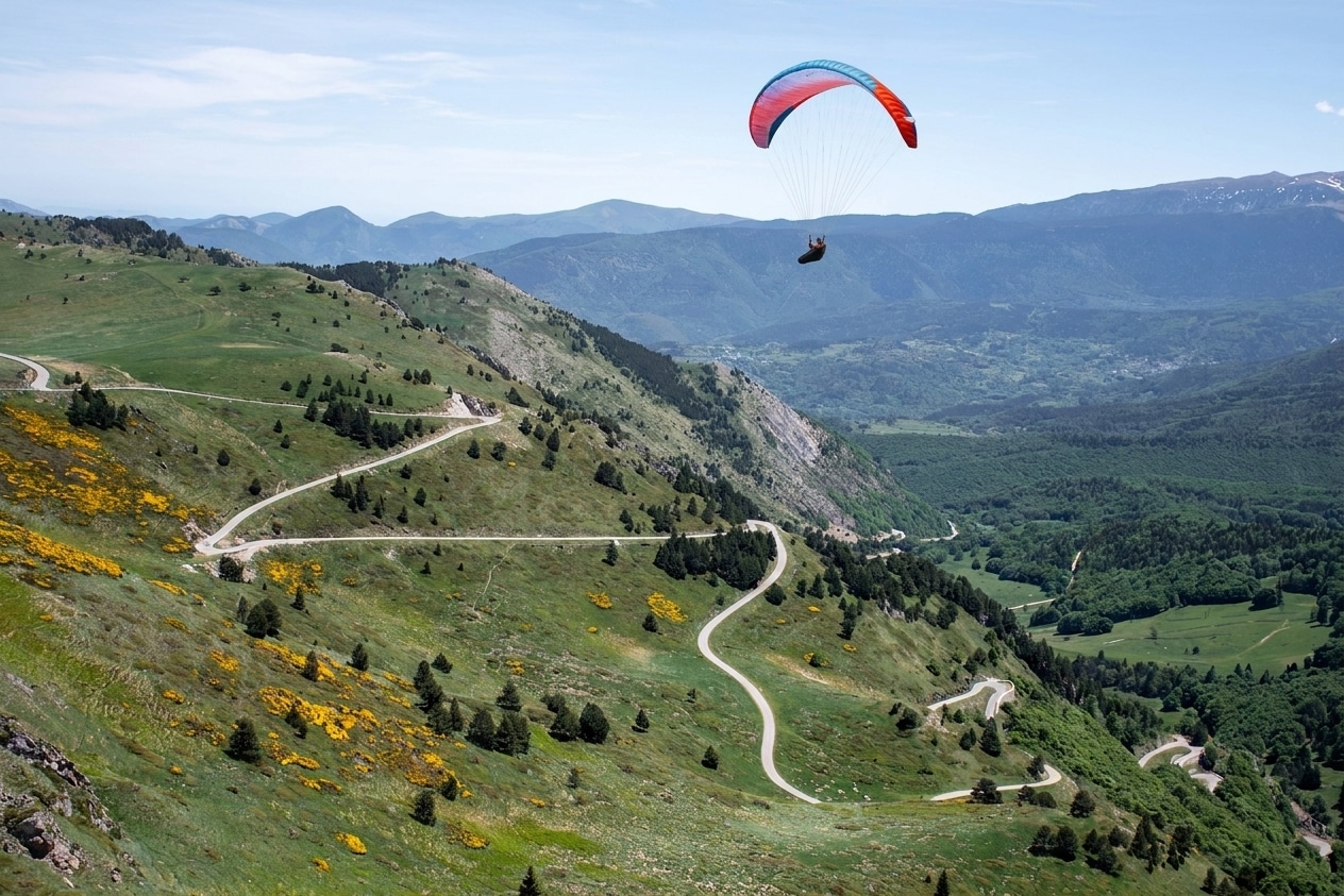 Décollage du Col de Pailhères à Mijanès en Ariège